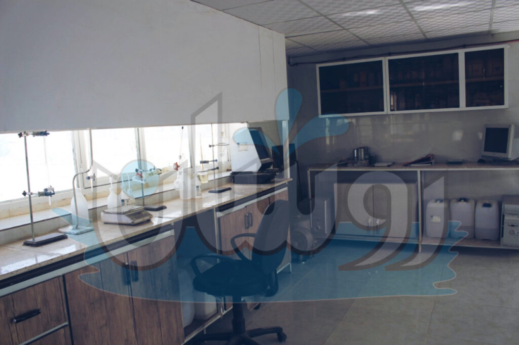 آزمایشگاه شیمیایی